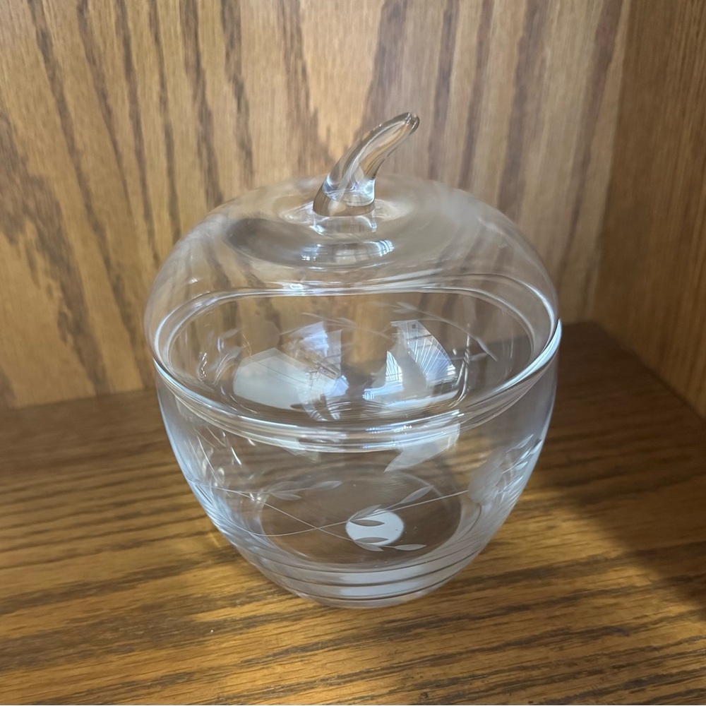 Princess House Heritage Crystal Apple Shaped Dish - Picture 3 of 10